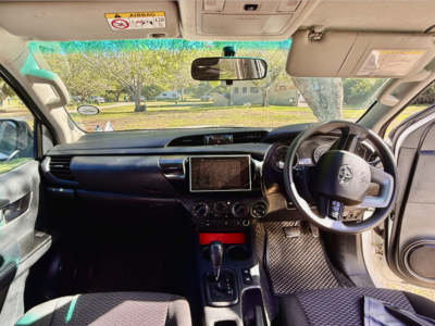 2019 Toyota Hilux D/C Bushcamper - R550,000