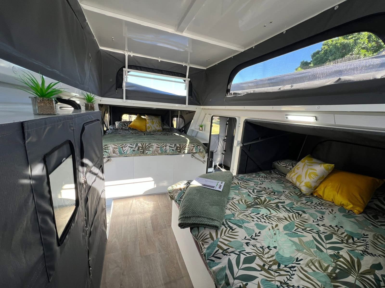 LuxLander X4 caravan photo