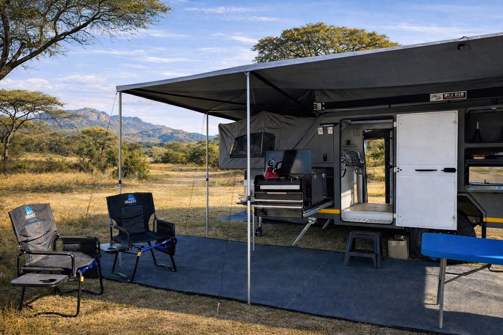 LuxLander X4 caravan photo