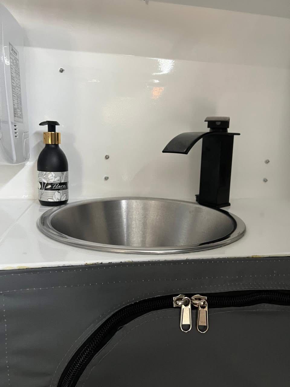 LuxLander X4 caravan photo