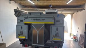 Afrispoor Caracal awning and exterior
