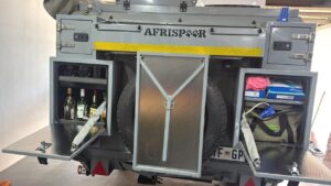 Afrispoor Caracal exterior