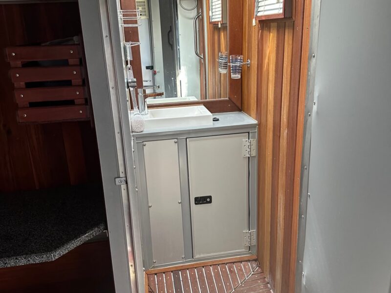 2012 MAN 18.240 4x4 Alu-Cab Expedition Motorhome - R3,500,000