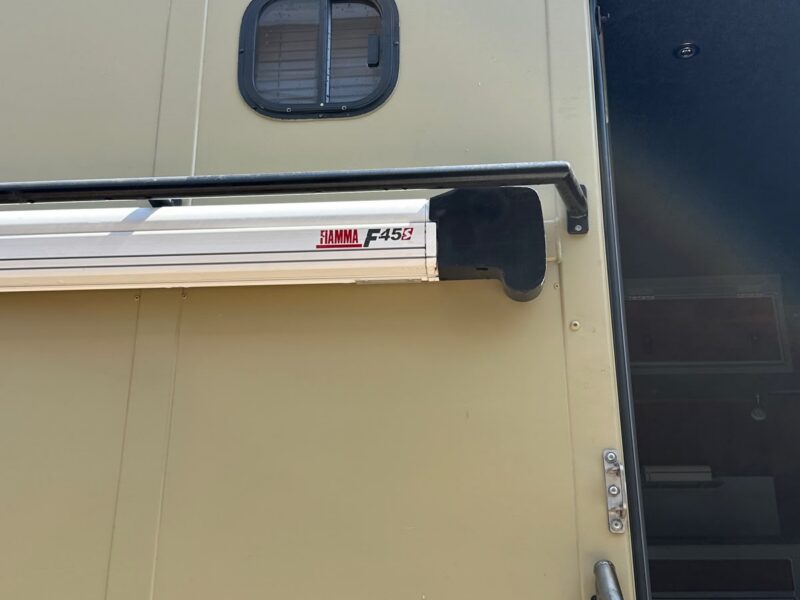2012 MAN 18.240 4x4 Alu-Cab Expedition Motorhome - R3,500,000